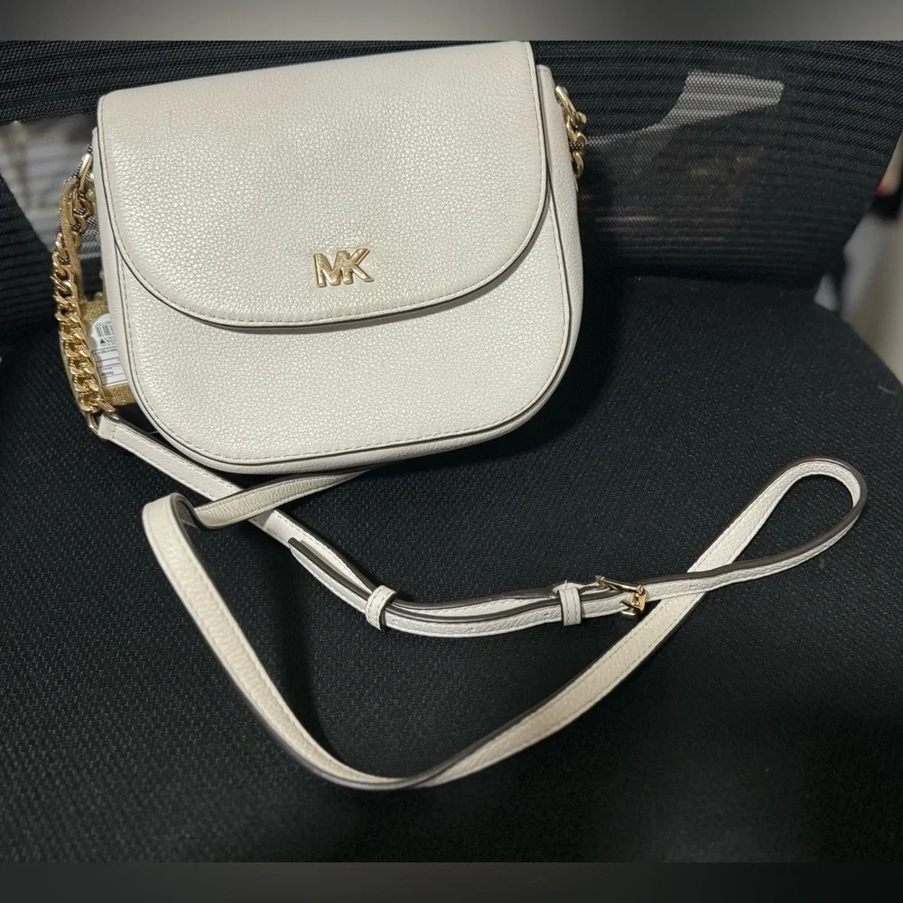 Michael Kors Crossbody & Matching Wallet - Picture 12 of 12